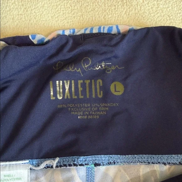 Lilly Pulitzer sirens and spirits luxletic Cropped Leggings L - Picture 8 of 9